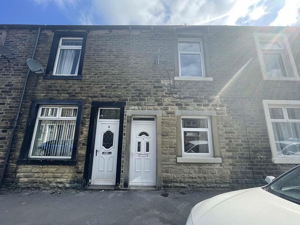 3 bedroom mid terrace house To Let in Barnoldswick - Main Image